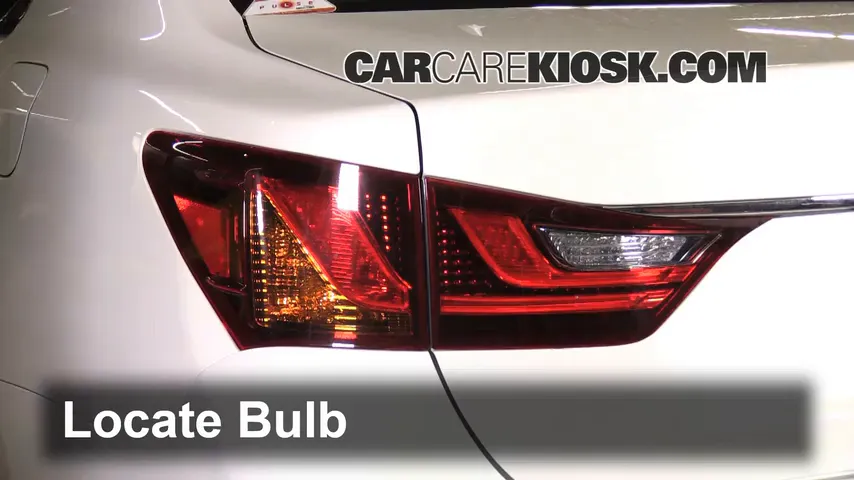 2013 Lexus GS350 3.5L V6 Lights Tail Light (replace bulb)